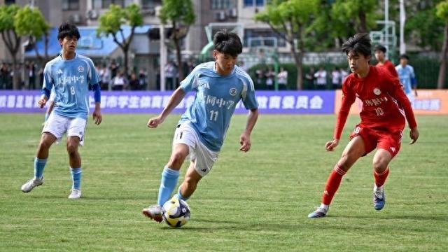 九游体育APP-74支队伍鏖战绿茵！2026上海高中足球联赛开幕